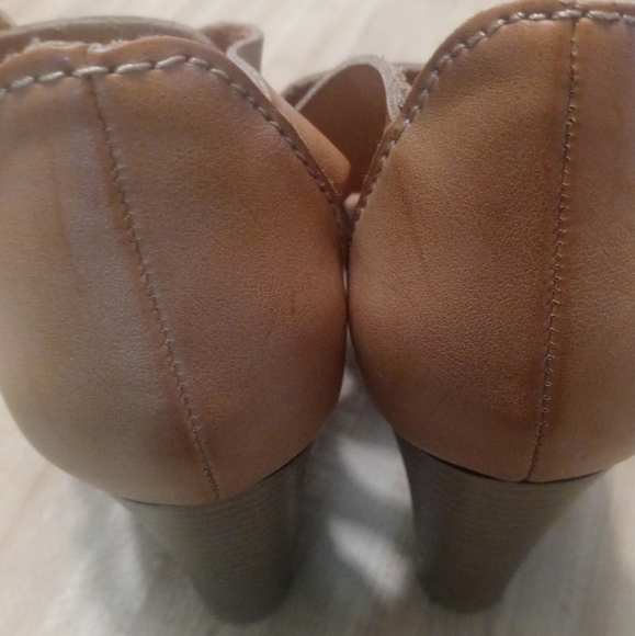 Report Tan Strappy Heels - Picture 5 of 11